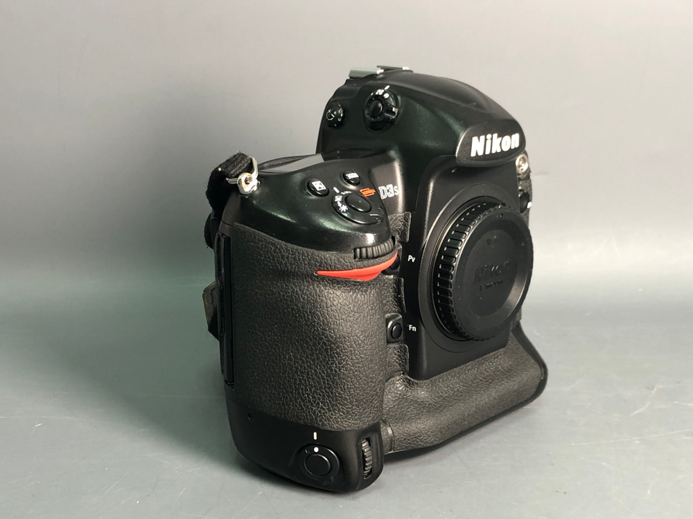 Nikon D3s 89.000 кадров