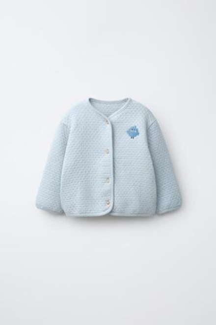 ZARA СТЕГАНАЯ КУРТКА С ВЫШИВКОЙ БУКЛЕ, ГОЛУБОЙ