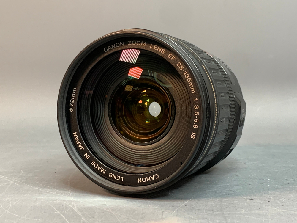 Canon EF 28-135mm 3.5-5.6 IS