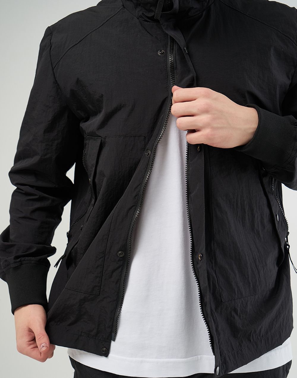 Купить Ветровка We Don’t Care Crinkle Nylon Windrunner Jacket Black Ветровка We Don’t Care Crinkle Nylon Windrunner Jacket Black