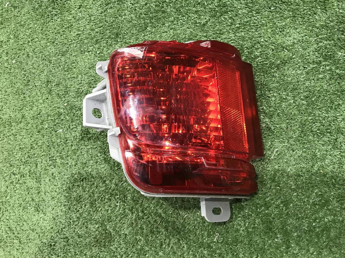 ПТФ левый Toyota Land Cruiser 200 (2015-2021)