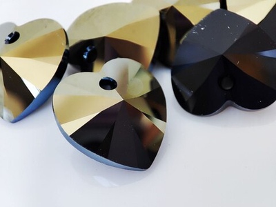 6228-14-jet blue shade Кристалл "Сердечко" 14мм, черный с золотистым напылением