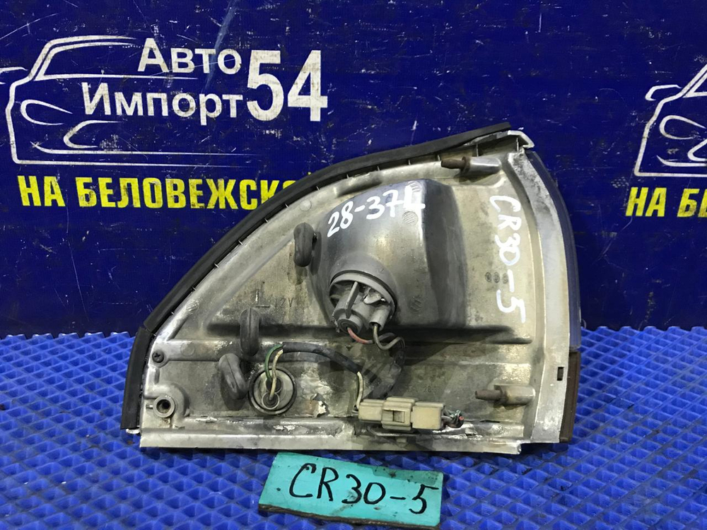 Габарит левый TOYOTA TOWNACE 1990