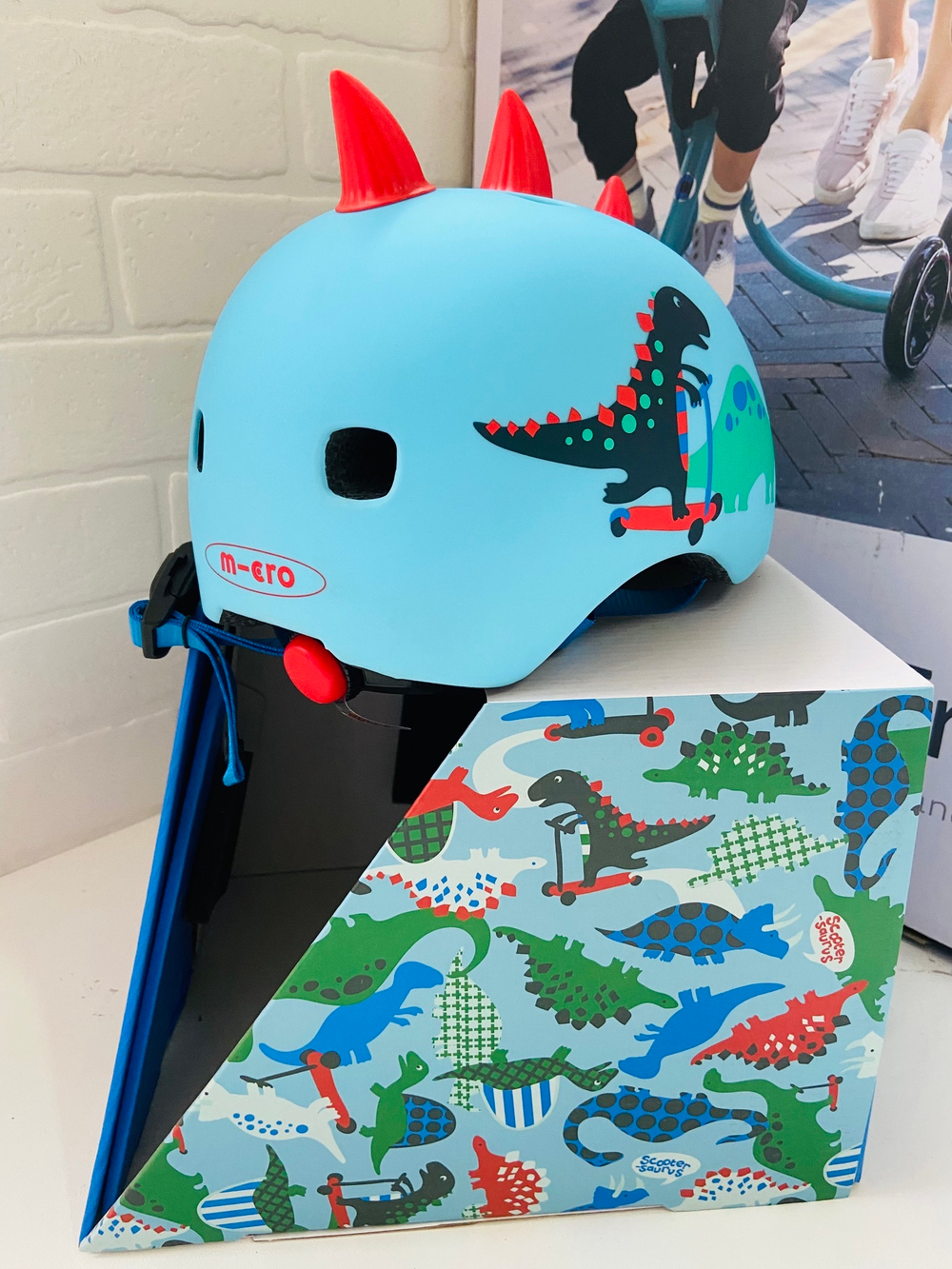Шлем Micro - скутерзавры 3D S (V2) BOX - дисконт