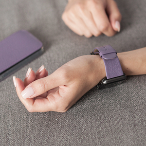 Ремешок кожаный для Apple Watch 42/44mm Classic фиолетового цвета