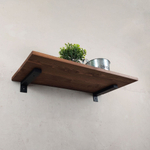 Настенные полки из натурального дерева в стиле Лофт