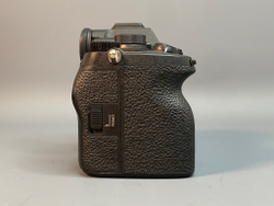 Sony A7 Mark IV 4.950 кадров