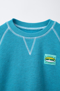 ZARA ТОЛСТОВКА С НАШИВКОЙ, СИНИЙ