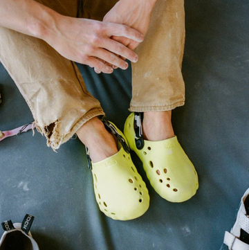 HIKE Marble Clogs