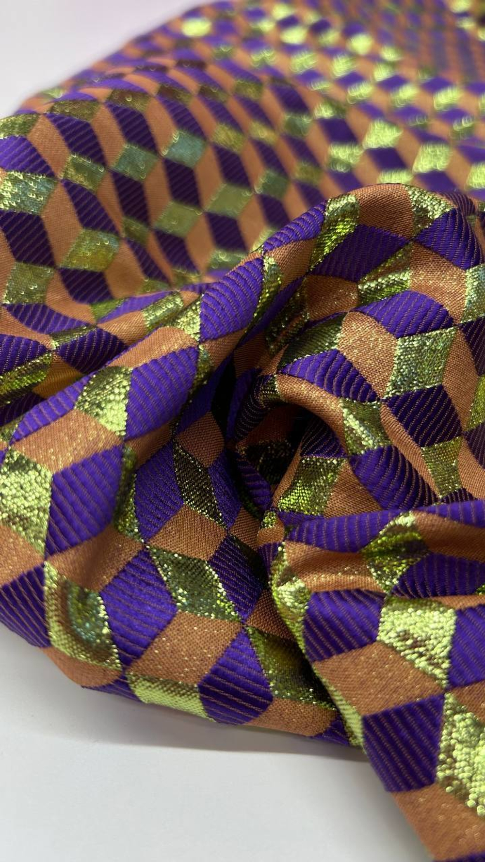 Жаккард шерсть с п/э и люрексом Gucci с разноцветным геометричным принтом