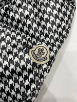 Пуховик Moncler