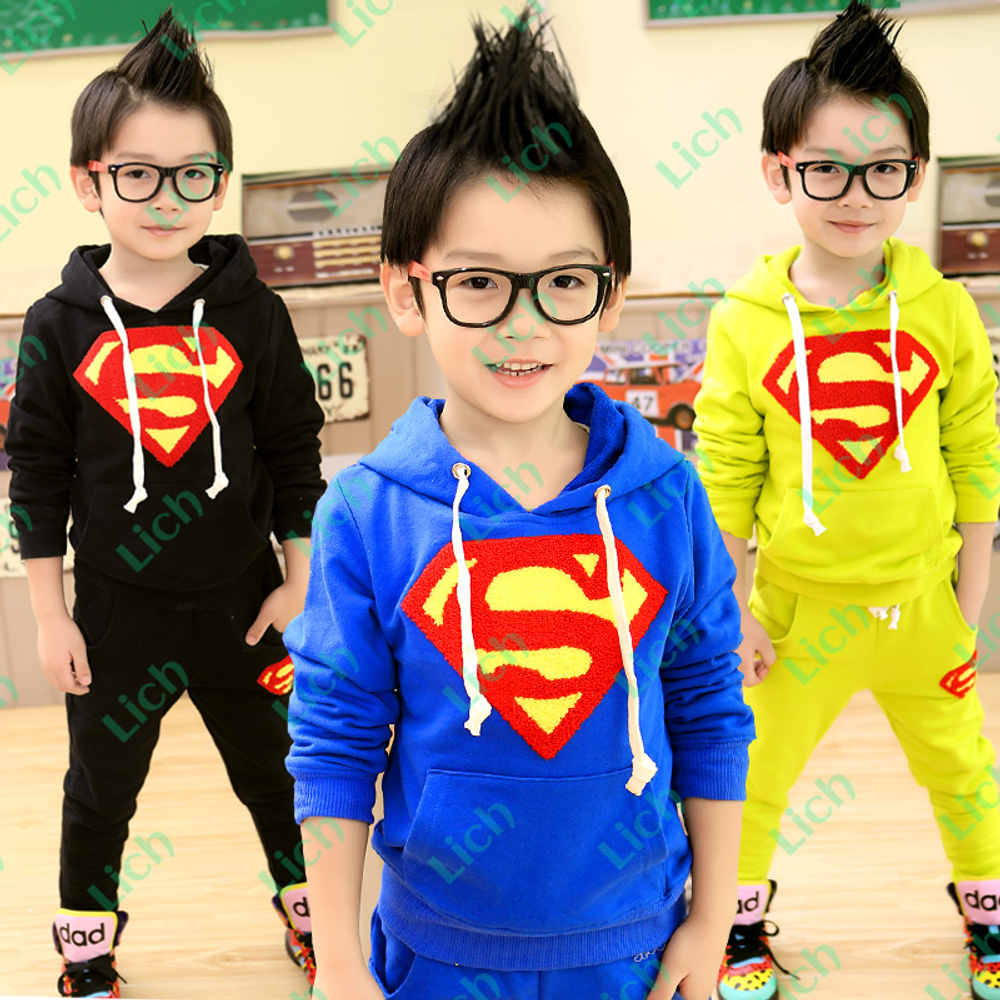 Костюм из худи и брюк с аппликациями логотипа Супермена