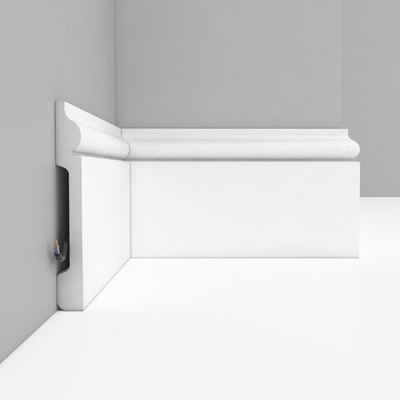 Плинтус Decormaster Дюропрофиль D004 ДМ