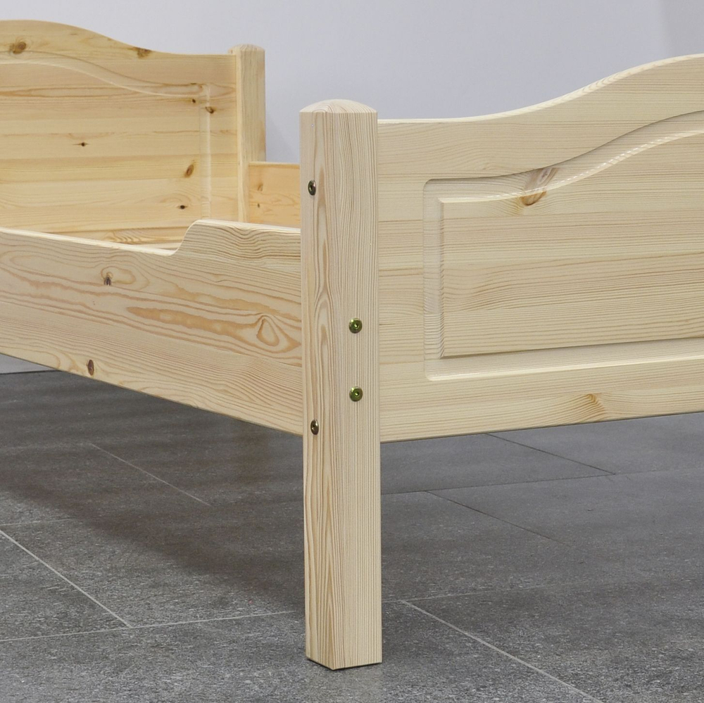 Кровать 90х200 Рита из массива сосны, с основанием кровати, прозрачный лак