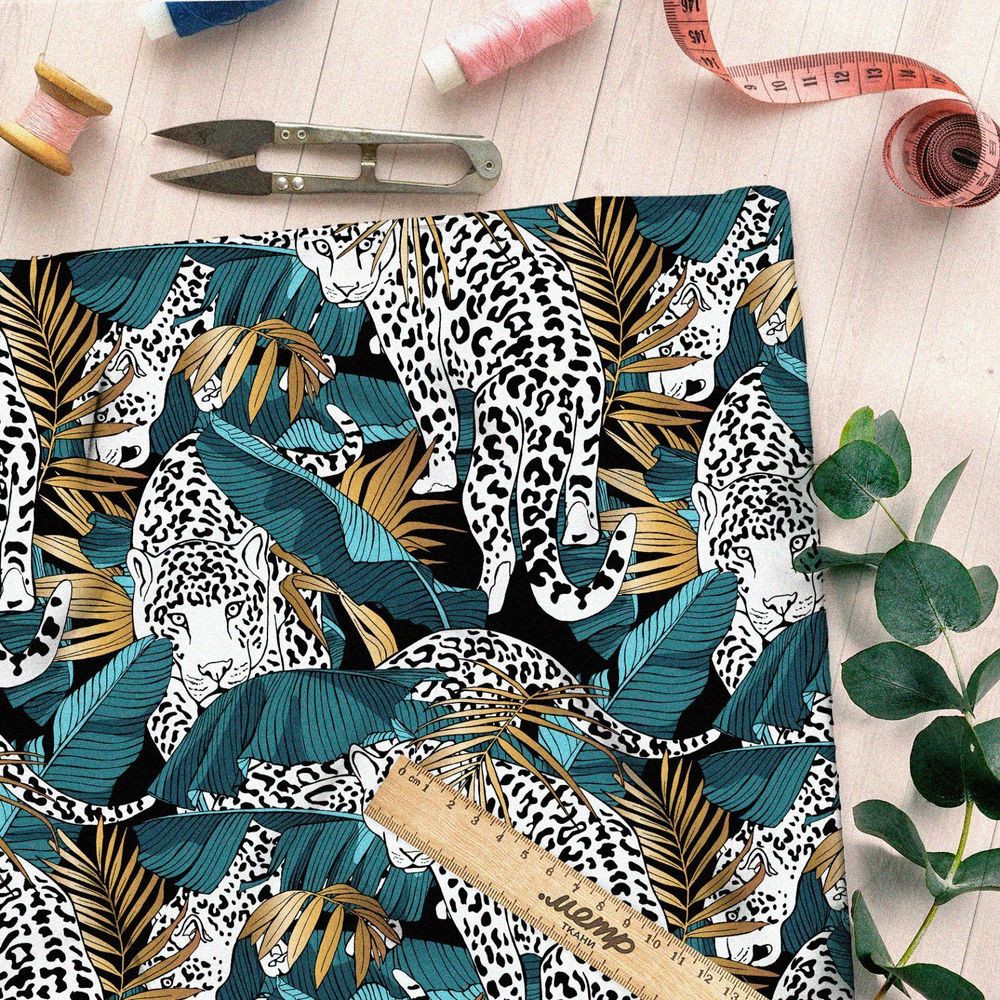 Ткань шелк Армани леопард в тропических листьях
