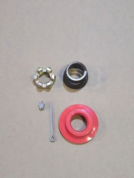 Р/к наконечника рулевого малый (гайка,.пружина,пыльник с обоймой (силикон),шплинт,масленка)(Спецмаш)