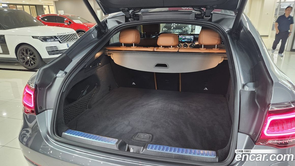 Mercedes-Benz GLC-Class X253 GLC300e 4MATIC Coupe Premium 패키지 (03.2022)