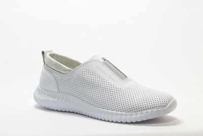 Кроссовки  TOFA