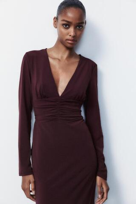 ZARA ПЛАТЬЕ МИДИ СО СБОРКОЙ, ГРАНАТОВЫЙ