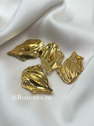 Пуговица лепесток золотистая