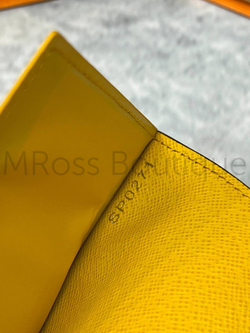 Женская обложка для паспорта Louis Vuitton (внутри с желтой кожей)