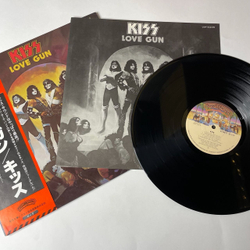Винтажная виниловая пластинка LP Kiss Love Gun (Japan 1977) (Obi) Tomorrow And Tonight