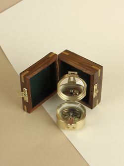 Nautical Морской компас Brunton в деревянном футляре Лого: Made for Royal Navy