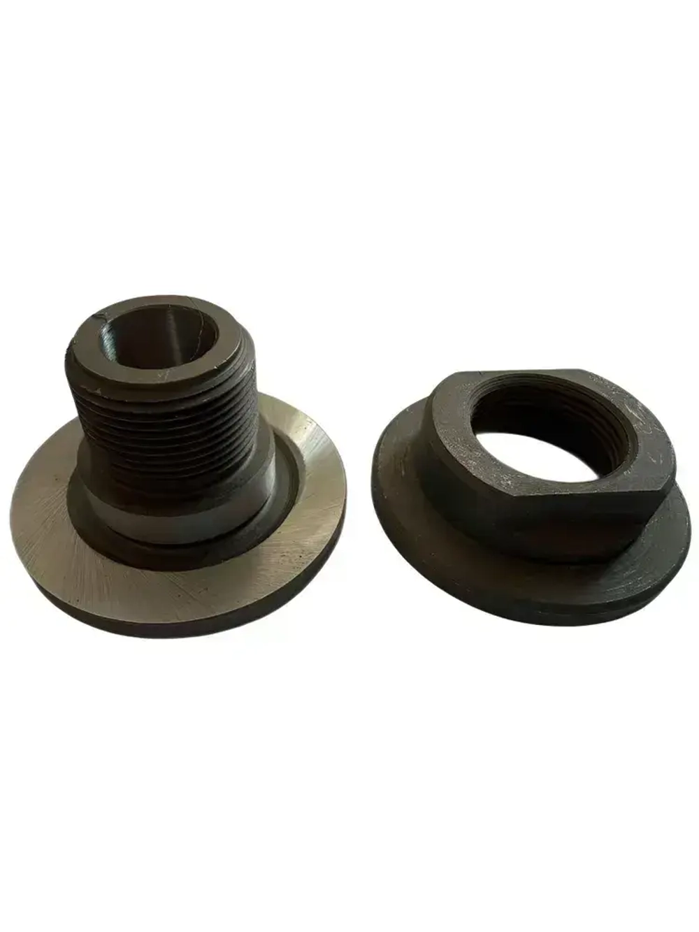 гайка специальная и втулка зажимная для ИЭ-6009 А2.1 (комплект)