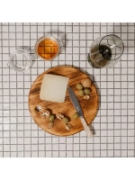 Деревянная менажница круглая с гравировкой из кедра