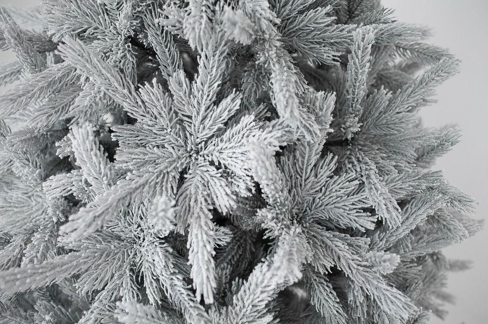 Заснеженная елка «Арктико» (Литая хвоя) 150 см / 1.5 м