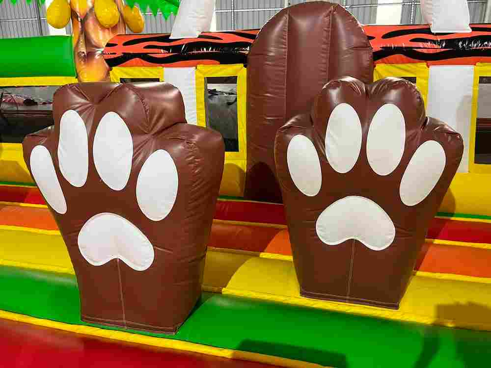 Коммерческий надувной батут «Мега Сафари», 9*9*6 м