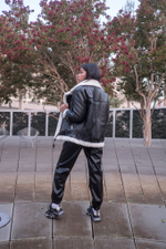 Черная дубленка с белым мехом женская недорого