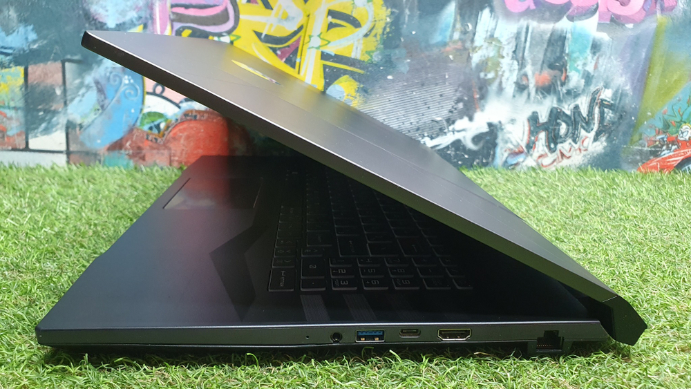 Игровой MSI i7-11/16 Gb/RTX 3050 4 Gb/144 Hz/Pulse GL76 11UCK-238RU [9s7-17l222-238]/Windows 10