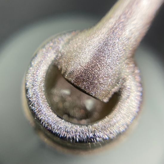 Гель-лак ENIGMA Cat eye 10 мл. №04 "Хрустальная кошка"