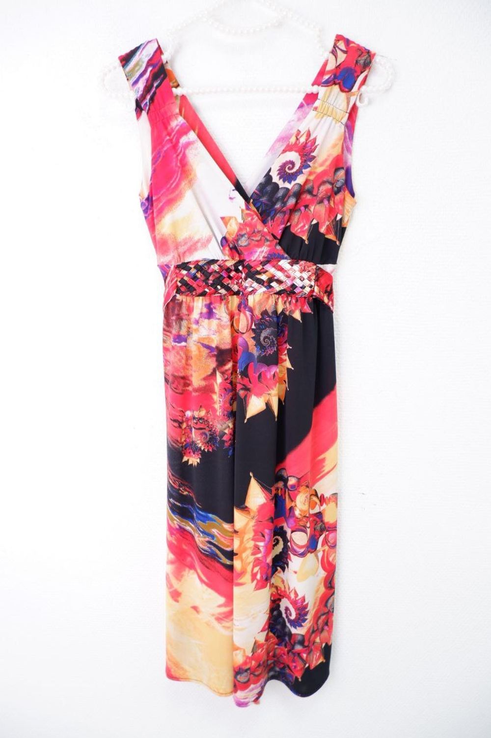 Платье яркое без рукавов на 10-12 лет