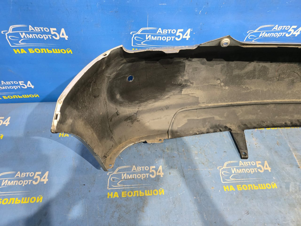 Бампер задний TOYOTA IST 2002-2005