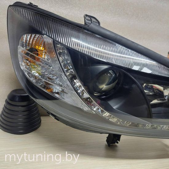 Передние фары daylight black для Opel Zafira A