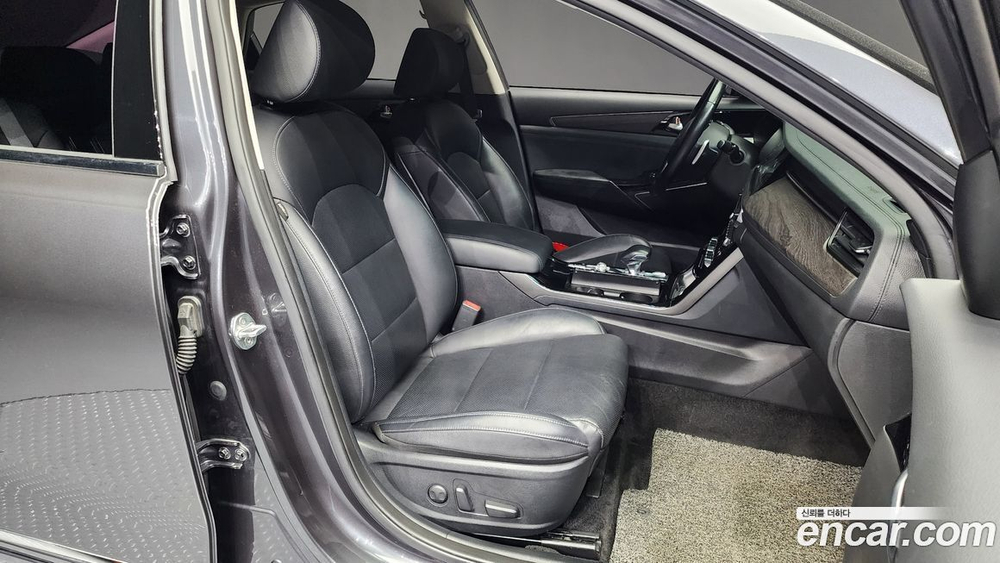 Kia K7 (Cadenza) Premier 2.5 GDI Noblesse (05.2020)
