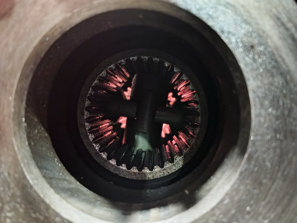 Редуктор заднего моста MCY13JES KV180 2.85 2022г.