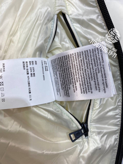 Пуховик Moncler