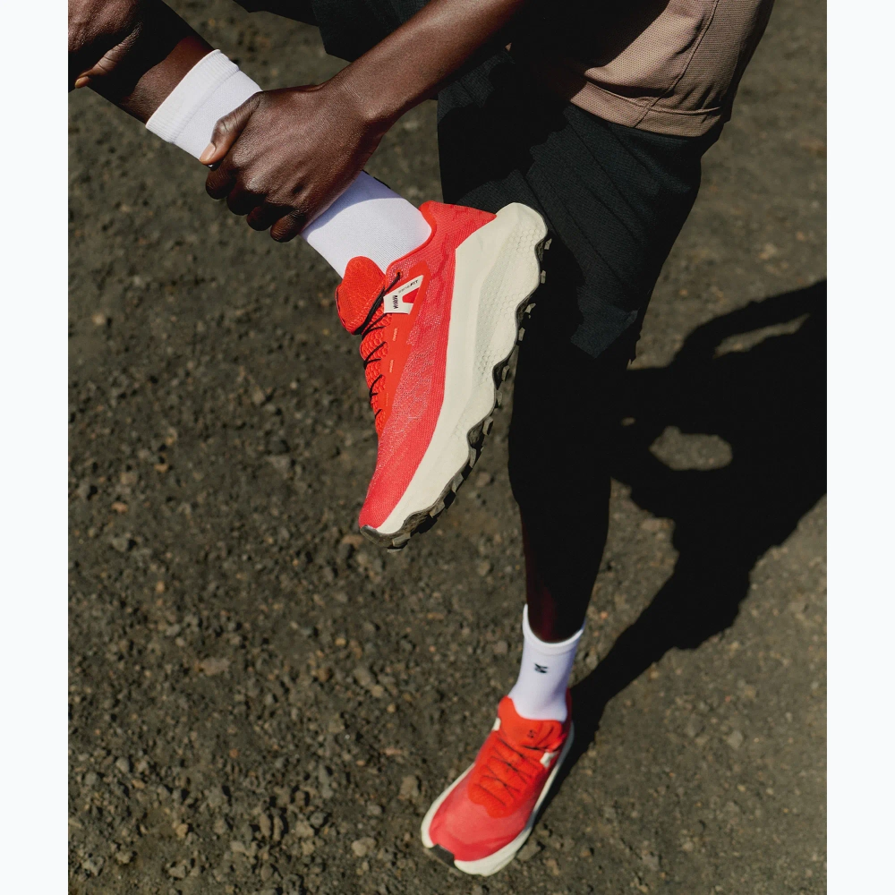 Кроссовки для бега Salomon Ultra Glide 4 riery red/vanilla ice/black