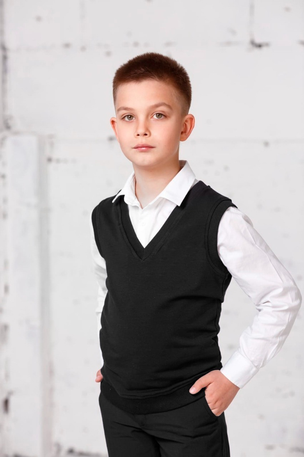 Жилет для мальчика мужской трикотажный трикотаж синий темно-синий футер 2-нитка тёплый школьный деловой демисезонный зимний осенний весенний праздничный торжественный официальный для школы тёмный вязаный костюмный