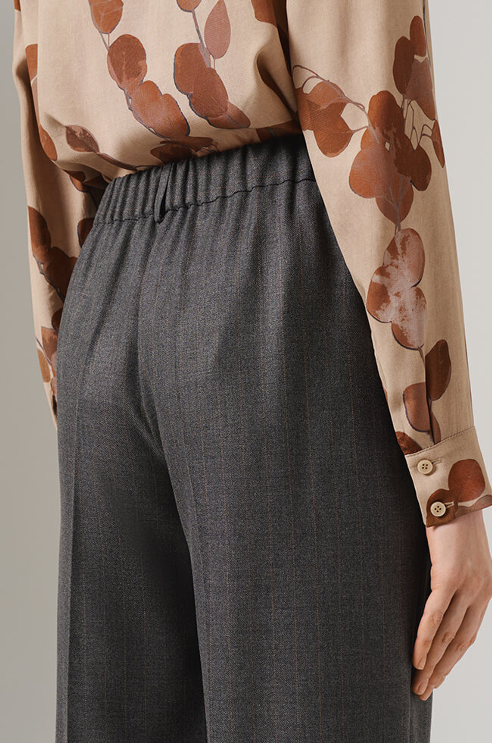 31096 Брюки женские (темно-серый полоска)