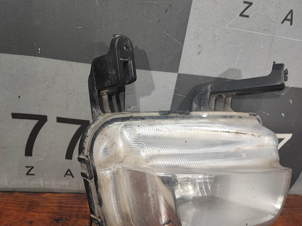 ПТФ передняя правая Kia Rio 3 (QB) 15-17 Б/У Оригинал 922084Y000