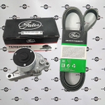 Ролик и ремень 1835 GATES 320/A8586 + 320/08598 для JCB 3CX 4CX