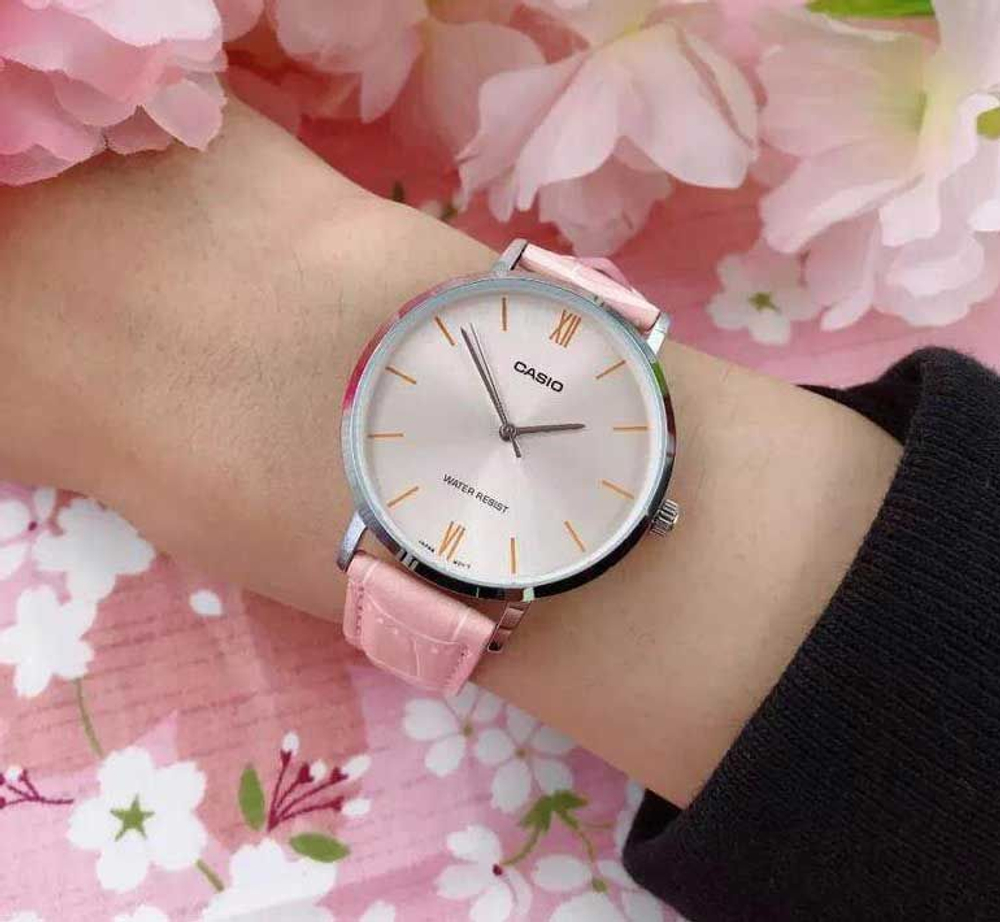 Женские наручные часы Casio LTP-VT01L-4B