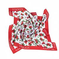 Шейный платок «Карельская брусника», 70×70 см