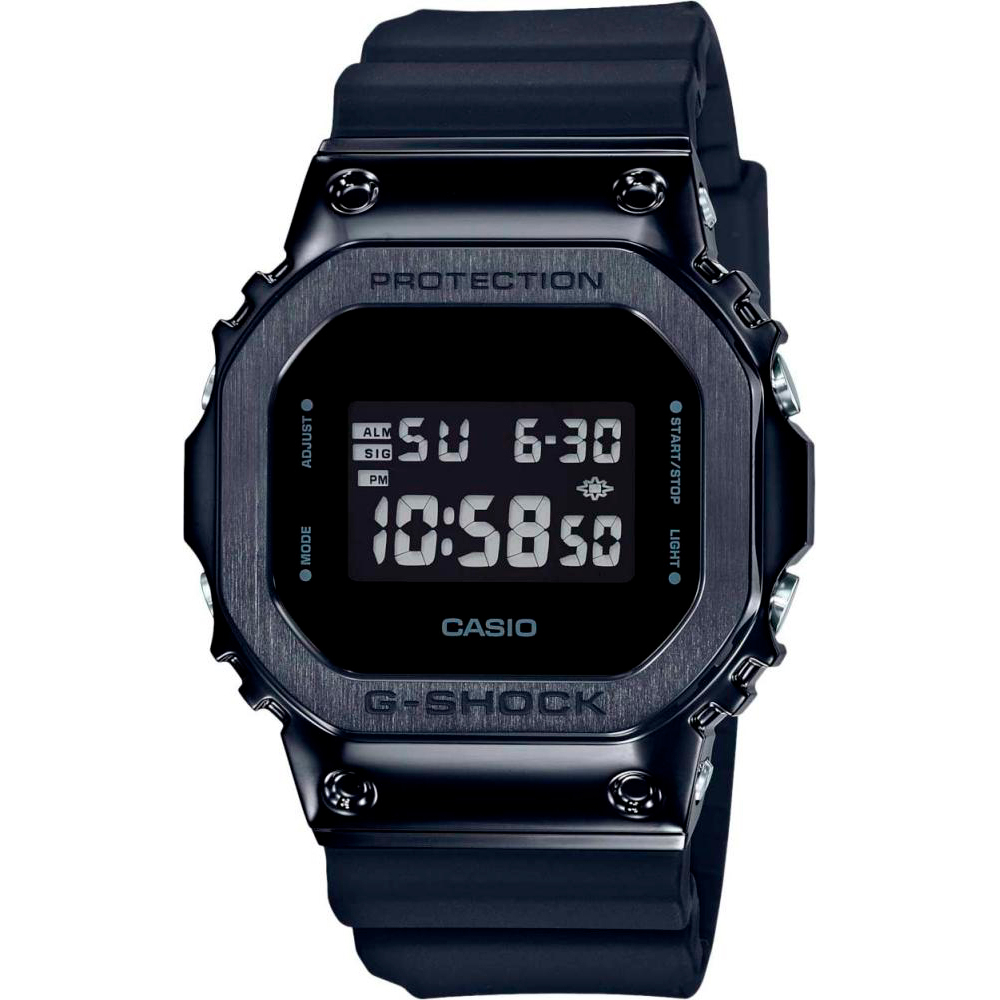 Casio GM-5600B-1