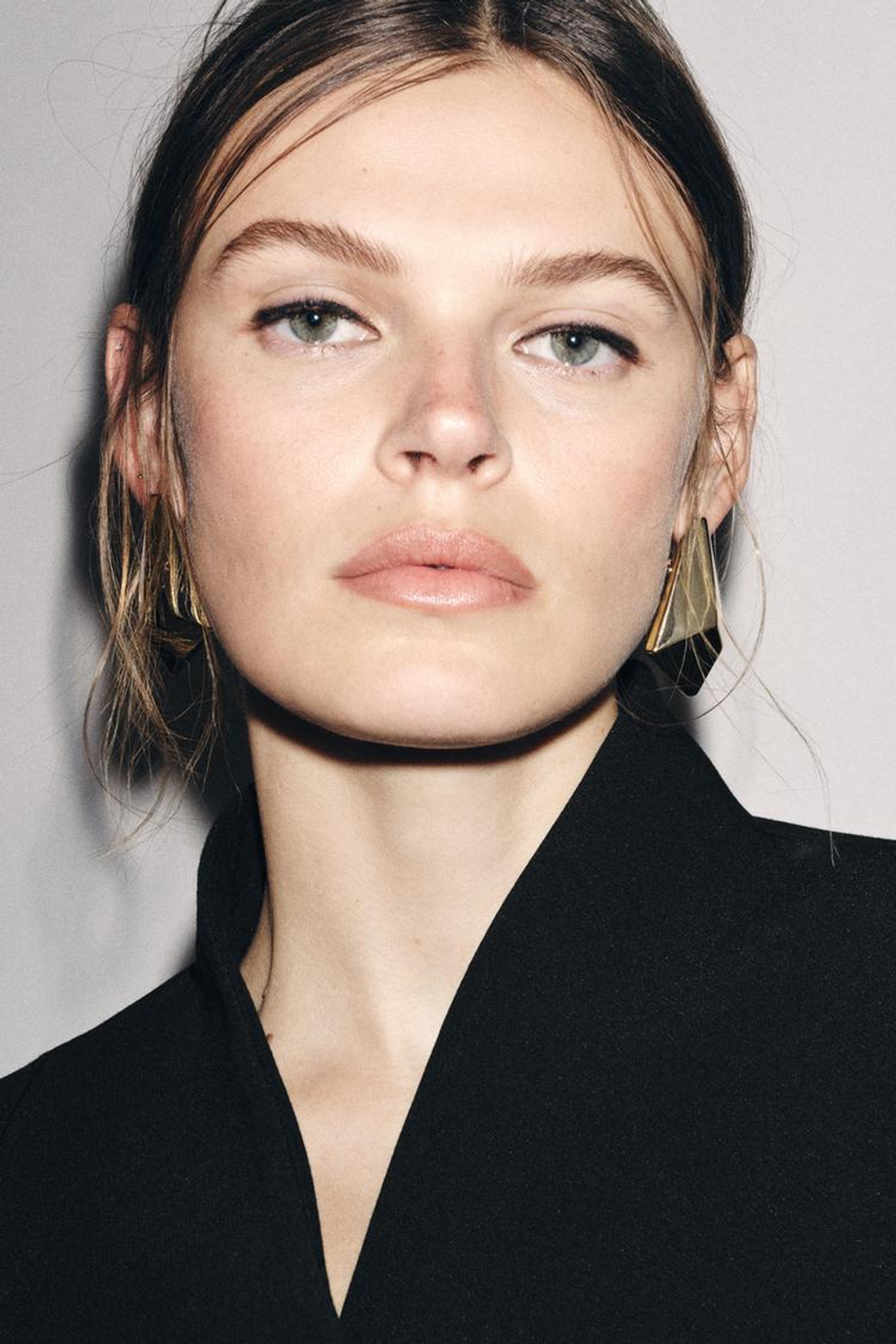 ZARA КРУПНЫЕ СЕРЬГИ ГЕОМЕТРИЧЕСКОЙ ФОРМЫ, ЗОЛОТИСТЫЙ