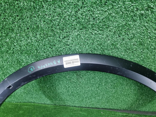 Расширитель задний левый Lixiang L9 (2022-н.в.)